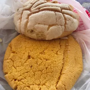 Concha and Polvorones