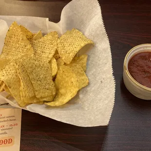 Chips &amp; salsa