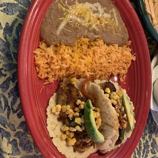 Mama's Fish Tacos (2)