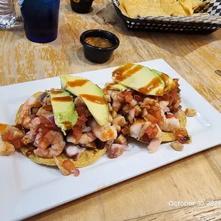 a plate of mexican food