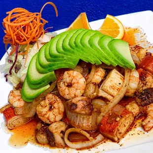 Shrimp,jaiva,aballone,octopus,onions and scallops