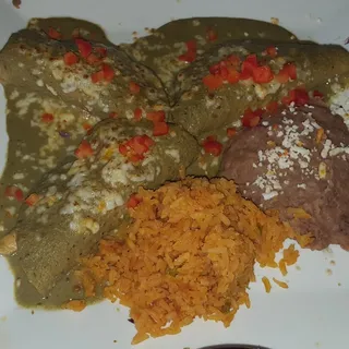 Enchiladas en Salsa Verde