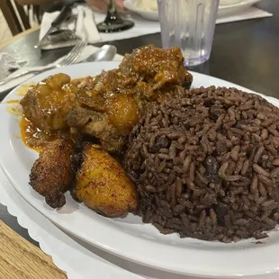 Another angle of the Rabo Encedido showing the couple Maduros that come along