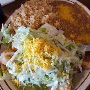 Two flautas meal, one beef and one chicken. I particularly loved the beef flauta and the beans.
