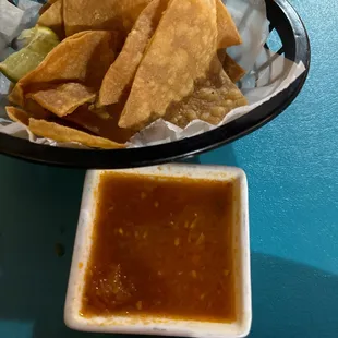 Chips and sauce