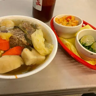 Caldo de Res