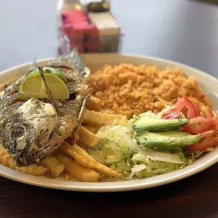 Mojarra frita
