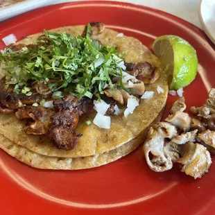 Extra grilled tripa(intenstine) taco