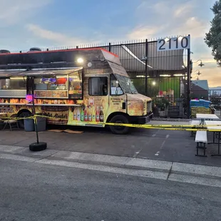 food truck and seating
