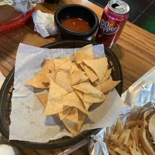 Chips and salsa, chips taste homemade