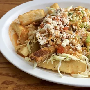 Yuca Con Chicharron O Pato