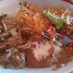 Carnitas lunch special.. Yum