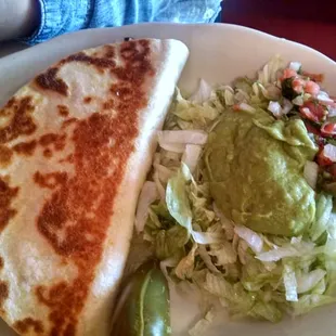 Chicken quesadilla with grauamole salad...