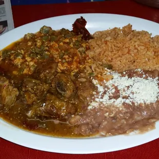 Ribs in green home made salsa and nopalitos con huevo. .homemade for sure!