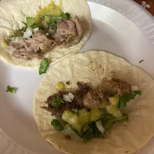 Barbacoa &amp; carnita tacos