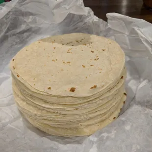 Really good corn tortillas, freshly made!