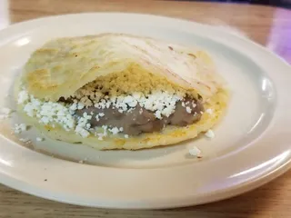 El Atoron Taqueria & Restaurant