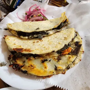 Quesadillas de huitlacoche