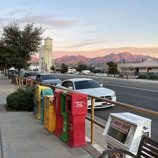 Getting ready to head in to eat. Nice view of the Haulapai Mountains as the sun is setting behind us.