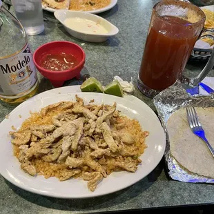 Modelo Michelada, Arroz con Polo