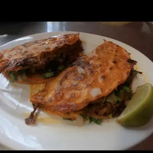 Red Tacos (Tacos dorados de Birria)