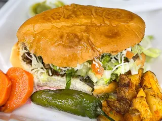 Little Knight's Truck