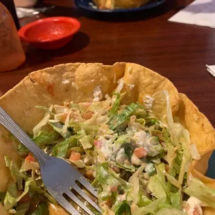 Taco salad with steak