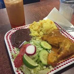 Pollo guisado