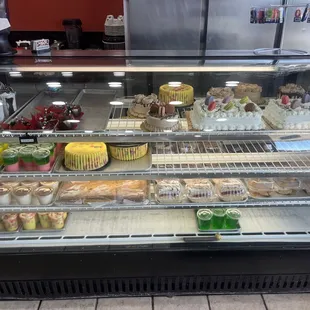 cakes and gelatins
