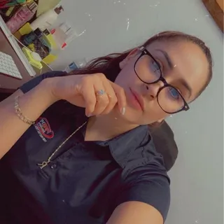 Carla R.