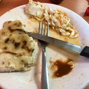 Popusas with cheese and fajita meat.