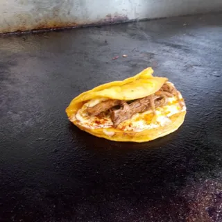 MULITAS Queso-Birria (Brisket).