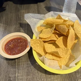 Homemade tortilla chips and salsa.  Also had a nice salsa verde.