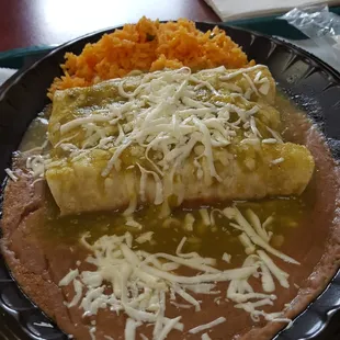 Enchiladas verde platter