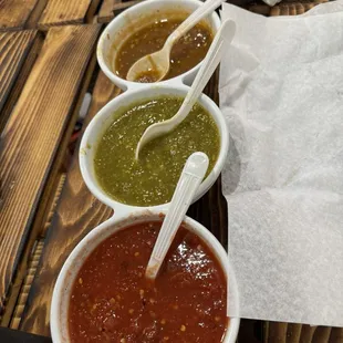 Salsa trio