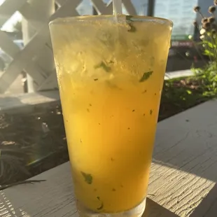 Mango mojito