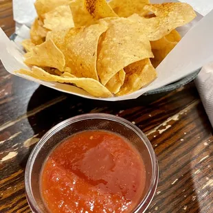 Chips &amp; salsa
