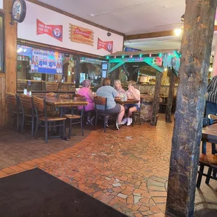 This is a picture of the happy festive atmosphere in this restaurant.