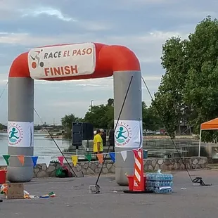 It's a nice morning at Splash and Dash for Race El Paso