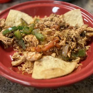 Arroz con Pollo y Vegetables (cheese sauce on side)