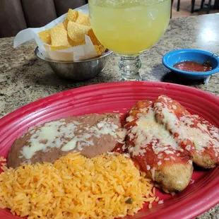 Chilli relleno platter and a Margarita!