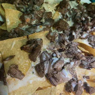 Steak nachos