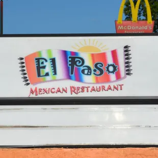 a sign for el paso mexican restaurant