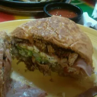 Torta cubana