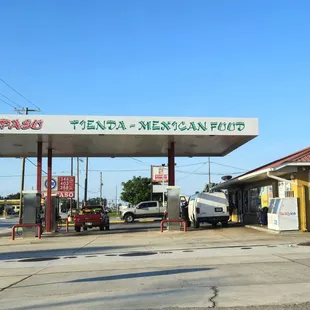 Easy to find with the name on the canopy!