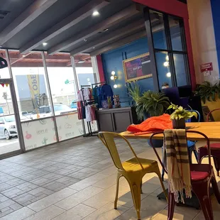 the outside of a restaurant
