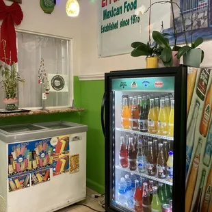 Drinks and ice creams Jaritos y helios