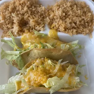 2 hard chicken tacos with all rice!!!! I hate rice with a passion. I ordered only beans of course they give me the opposite.