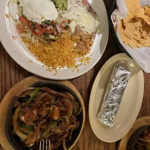 Lunch steak fajitas