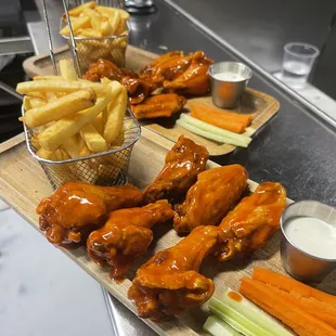 Wings and fries (special on Wednesday)